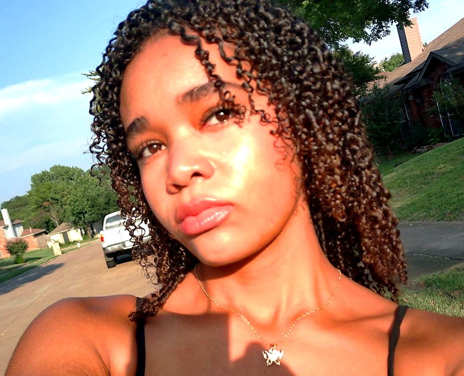 Averie image 1
